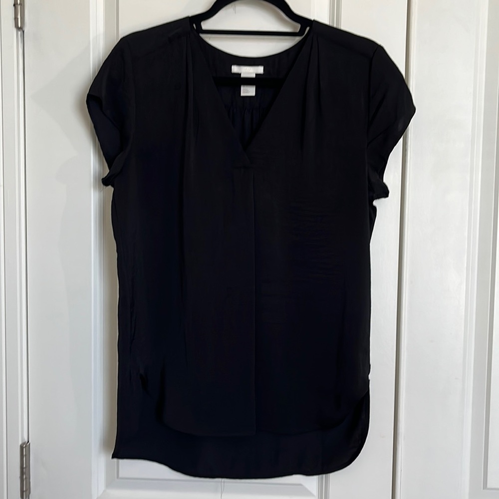 Black loose fitting short sleeve top